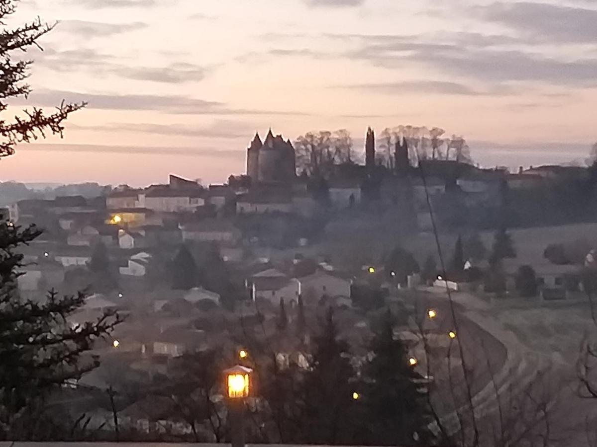 Montismaurelli Panzió Montmoreau Kültér fotó